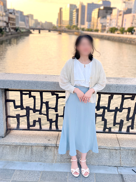  肳